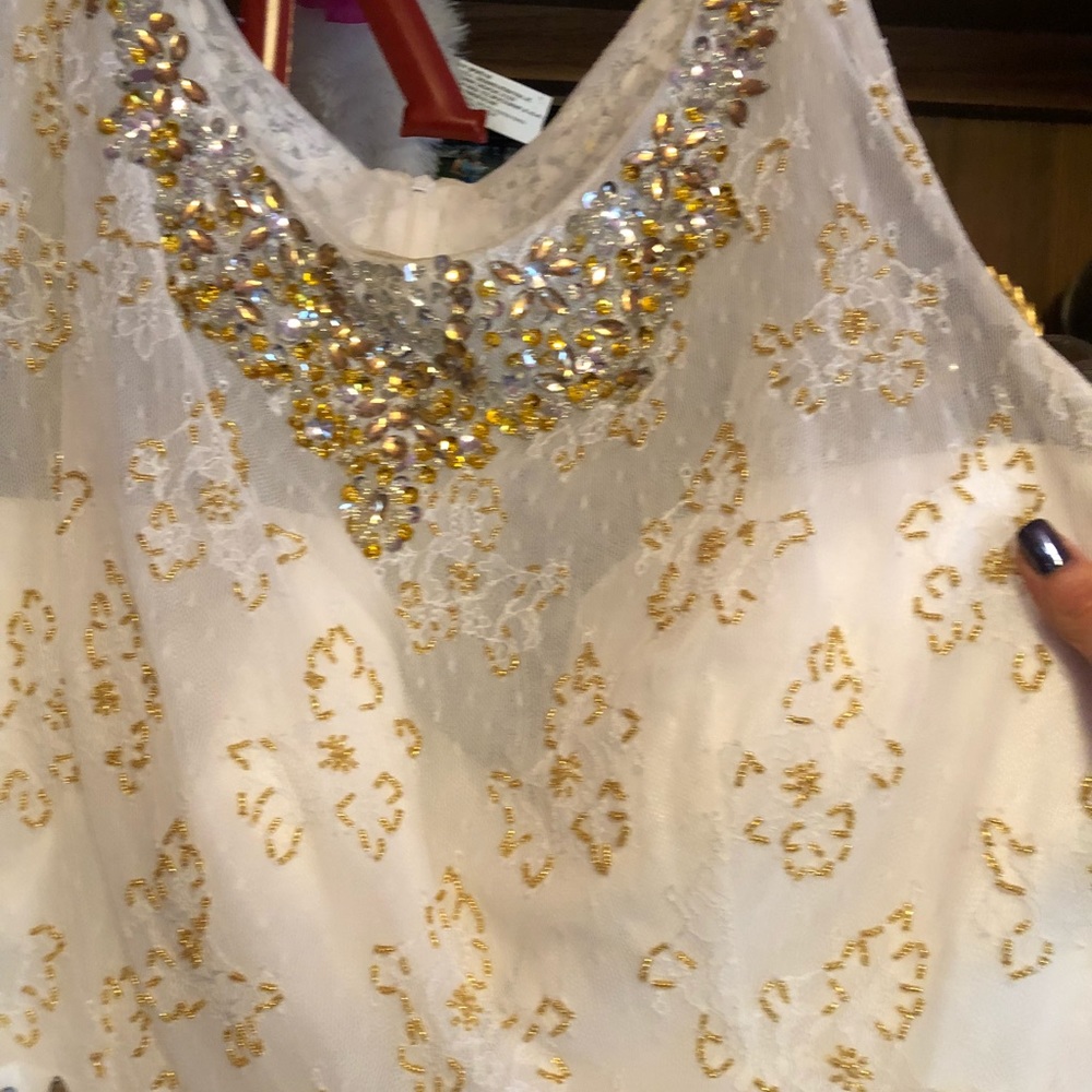 Stunning Semi dress - Picture 2 of 6